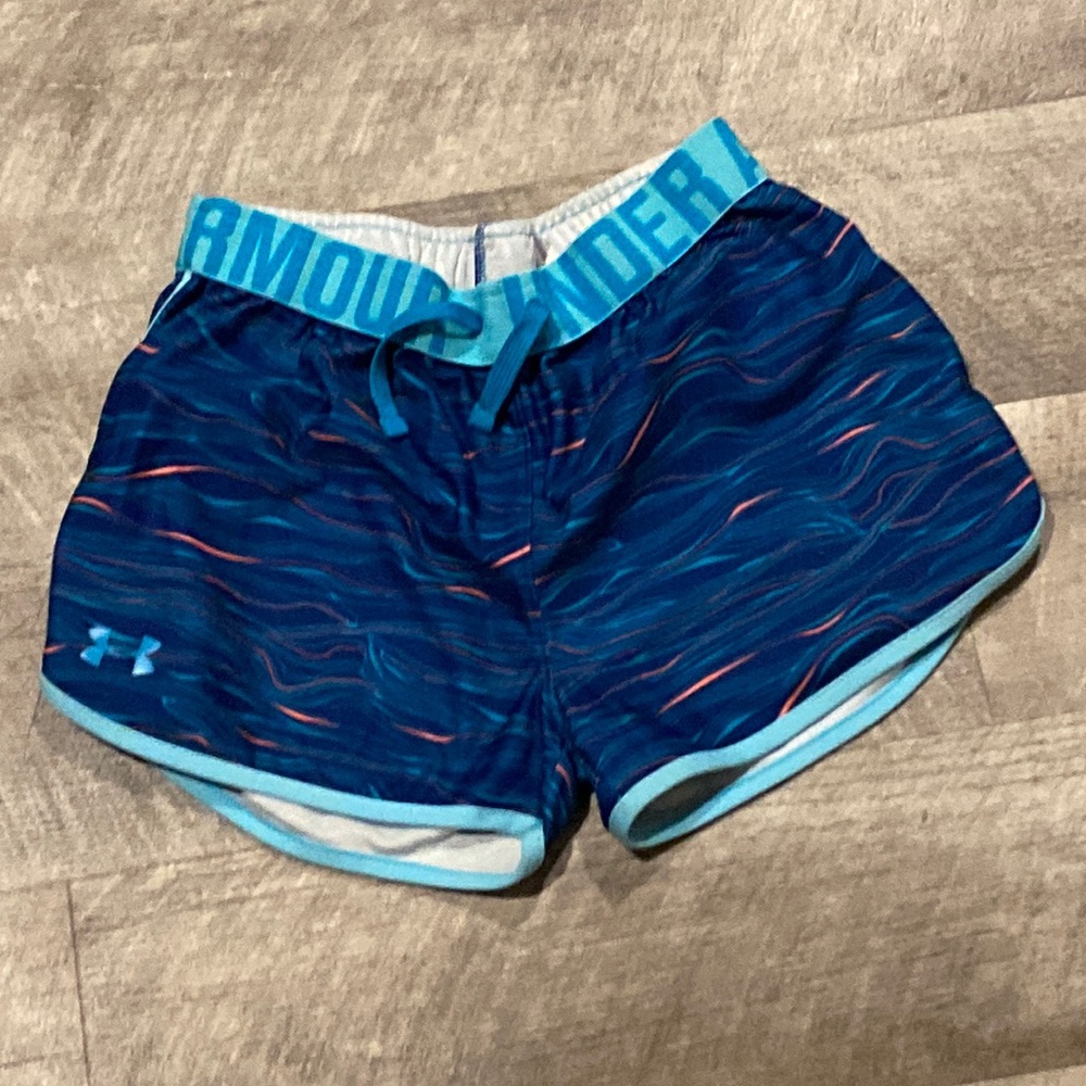 Girls Under Armour shorts, size large